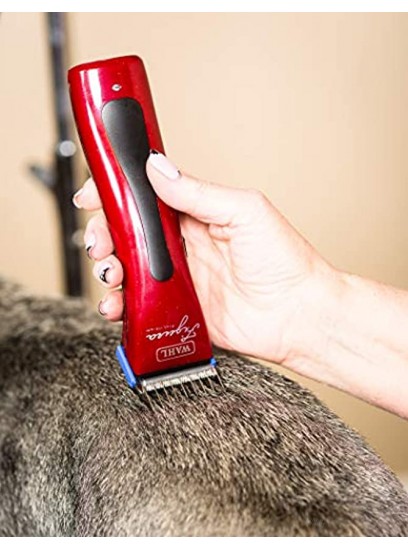 Wahl Professional Animal Figura Pet Dog Cat and Horse Cordless Clipper Kit Red #8868-100